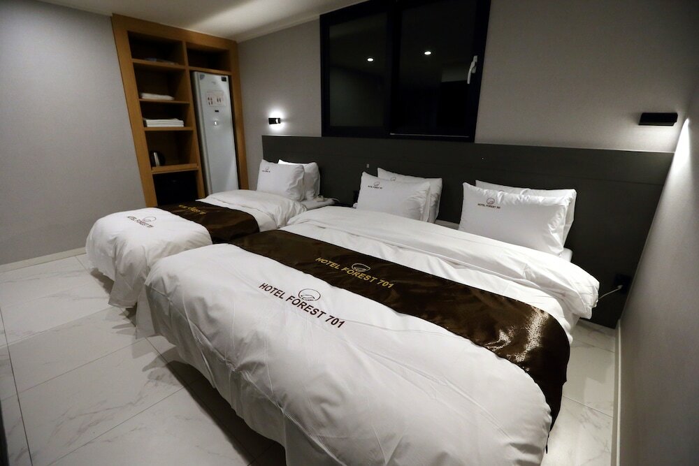 Фото Forest 701 Hotel