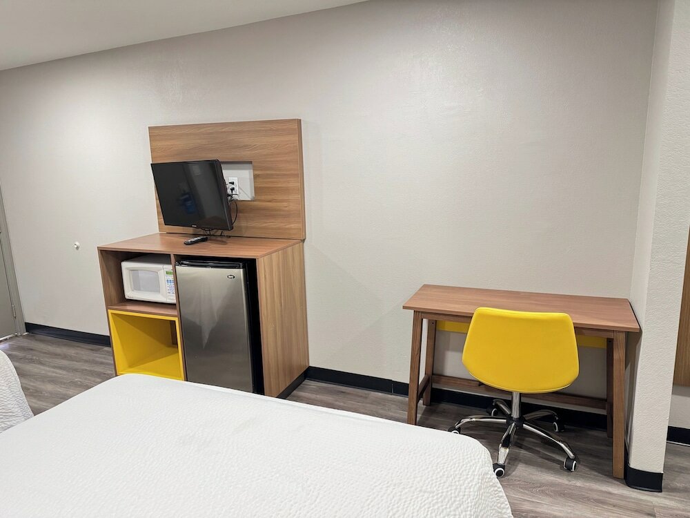 Фото Days Inn by Wyndham Barstow