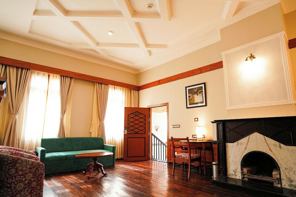 Фото Orsino Resort Mall Road