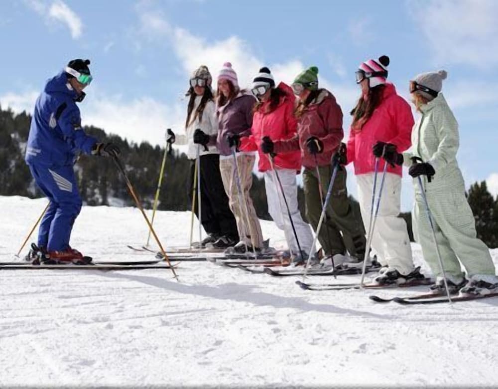 Фото Hotel Arinsal