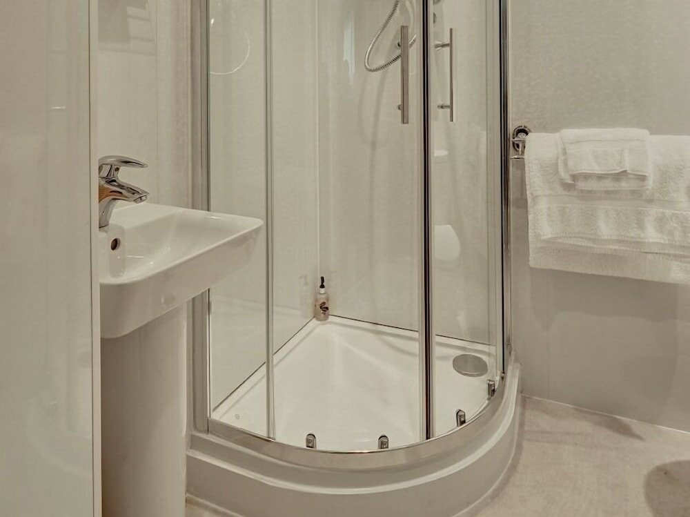 Фото Bosavern House