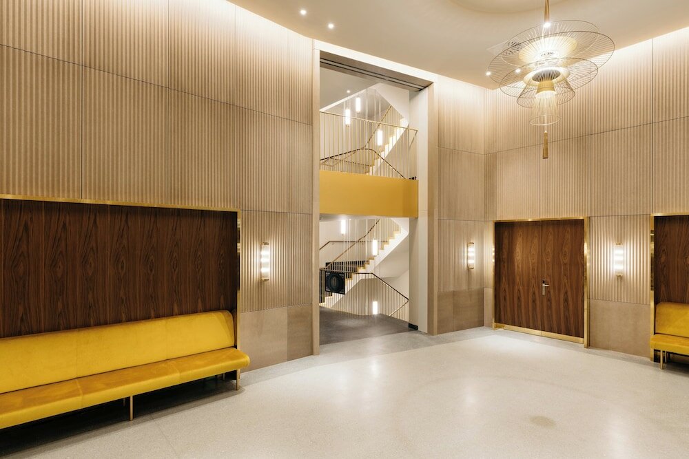 Фото Ruby Mimi Zurich