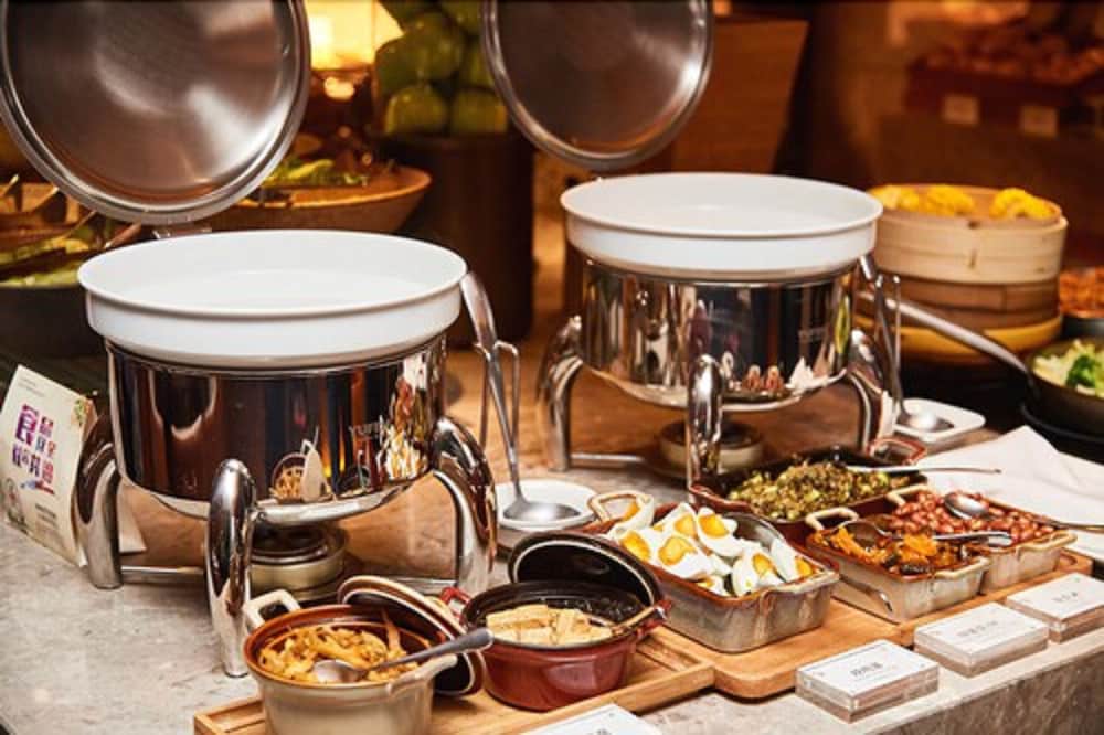 Фото Jinjiang Metropolo Hotel Classiq Shanghai Qingnian