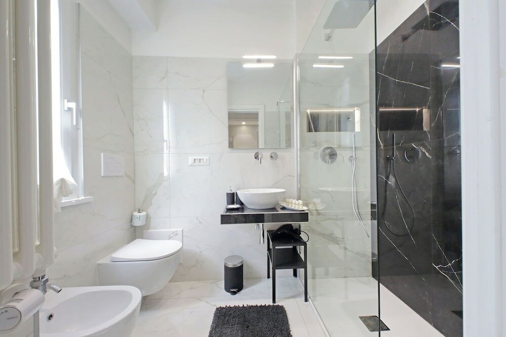 Фото Roman Holiday Charming