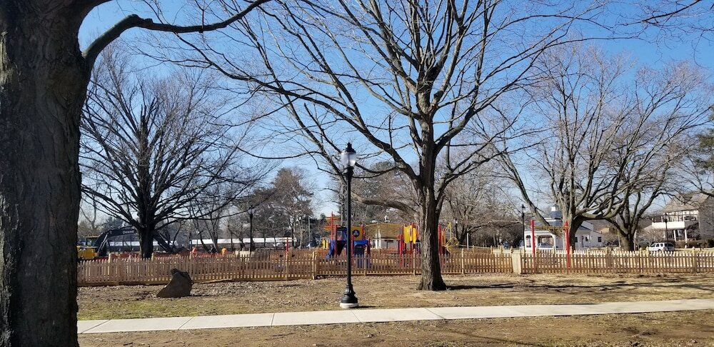 Фото Airport Waterfront Inn