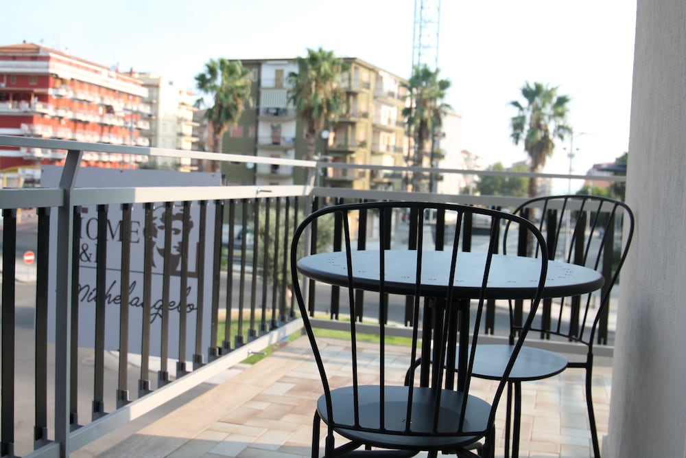 Фото Michelangelo Home B&b