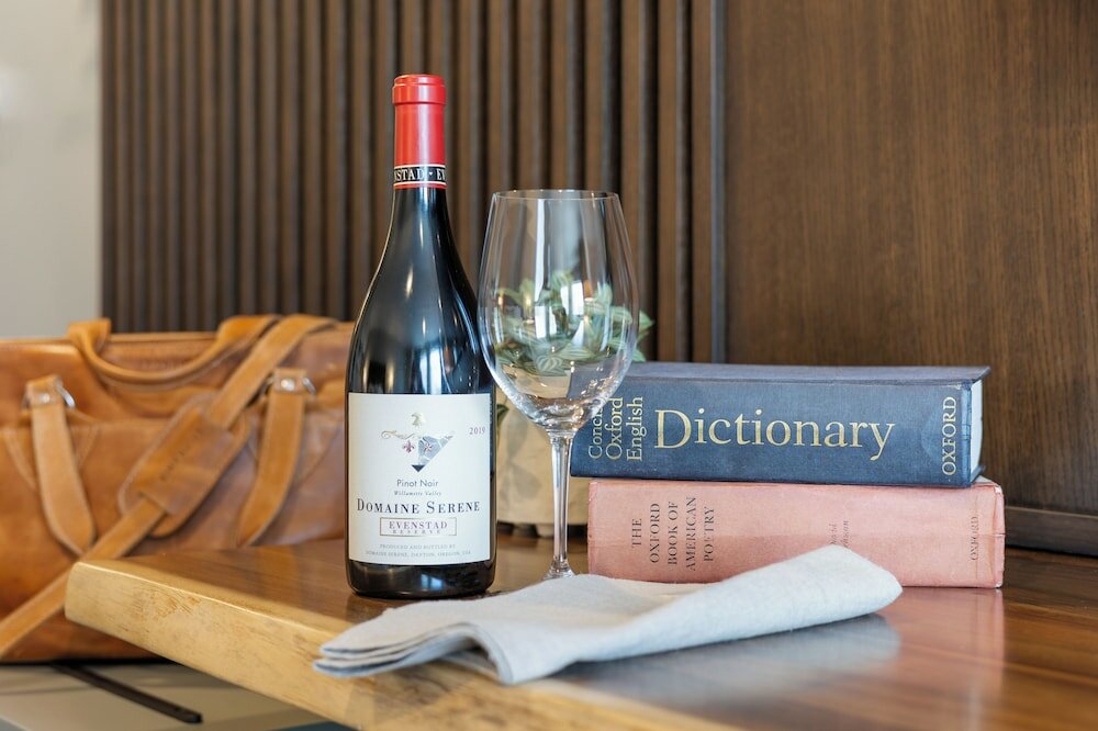 Фото The Oxford Hotel Bend