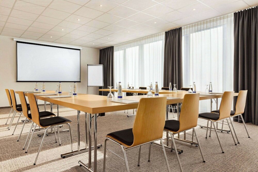 Фото Wyndham Garden Munich Messe