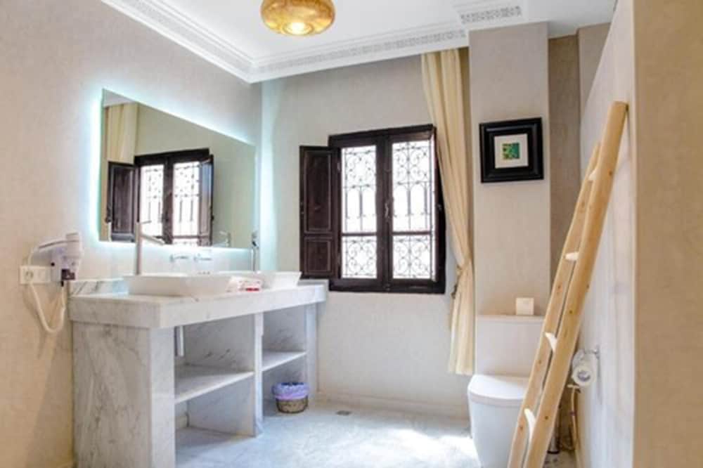 Фото Riad al Rimal