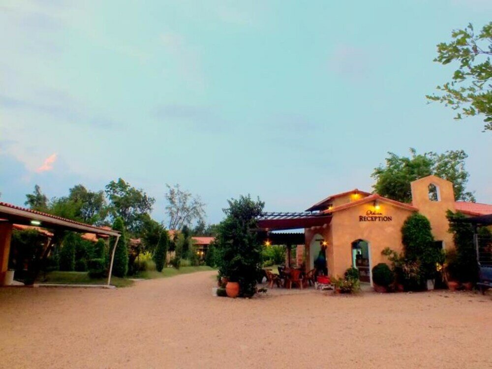 Фото Villa Tuscany Country Resort