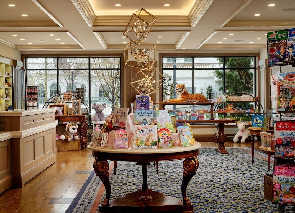 Фото Little America Hotel