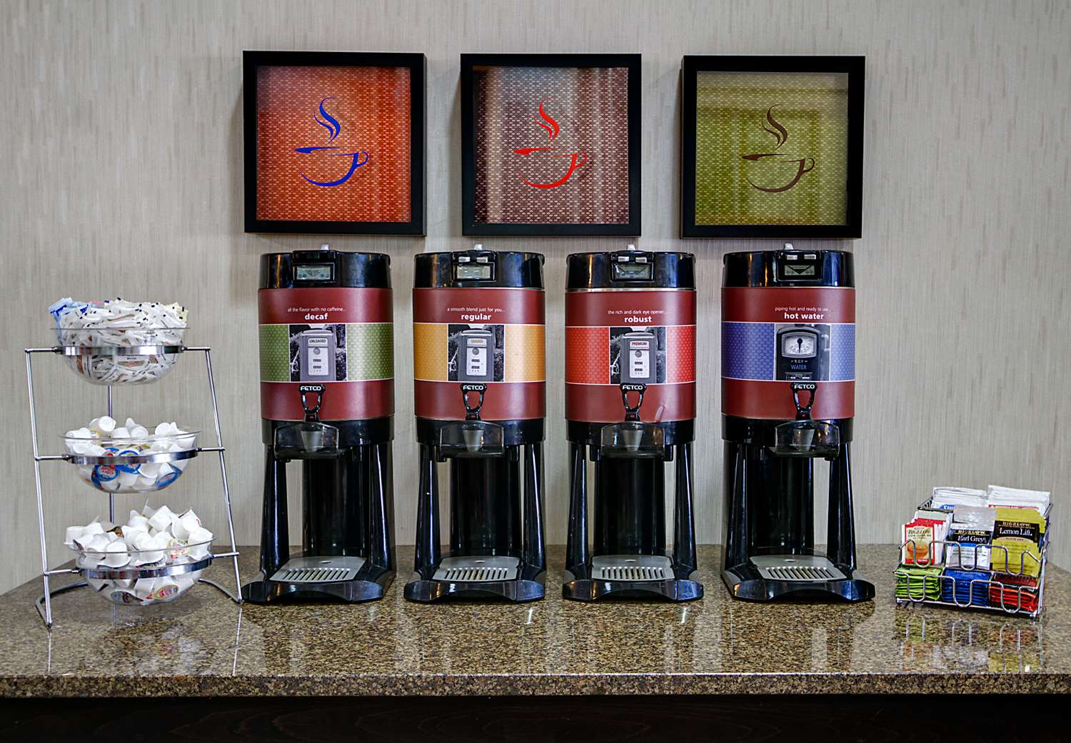 Фото Hampton Inn Russellville