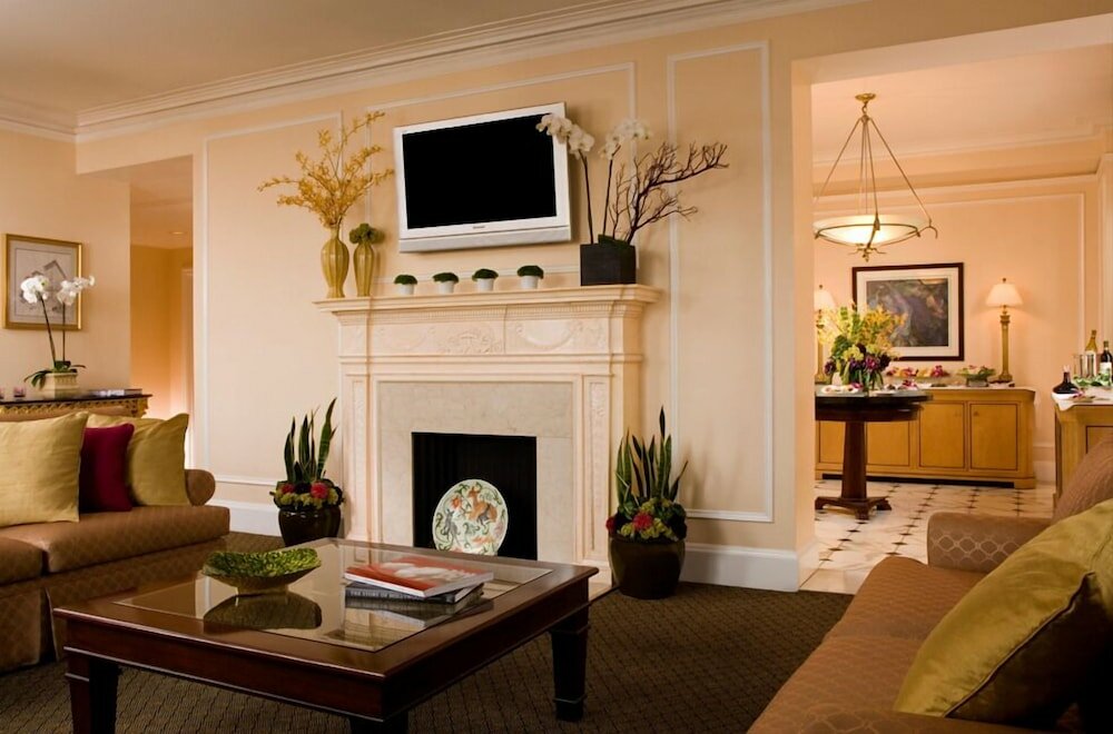 Фото Millennium Biltmore Los Angeles