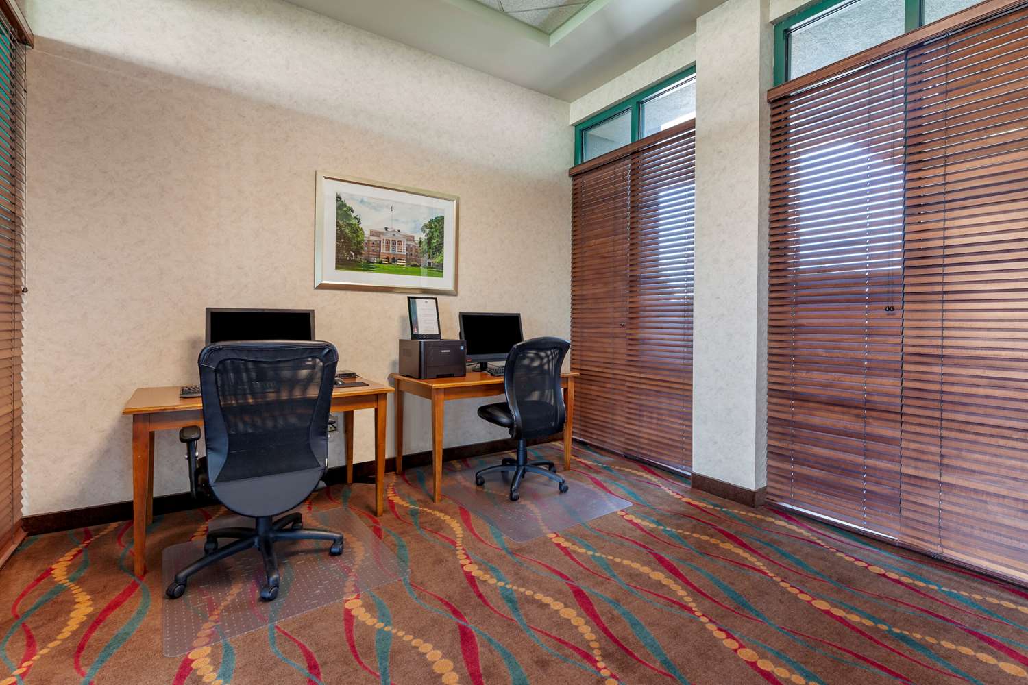 Фото Clarion Suites at the Alliant Energy Center