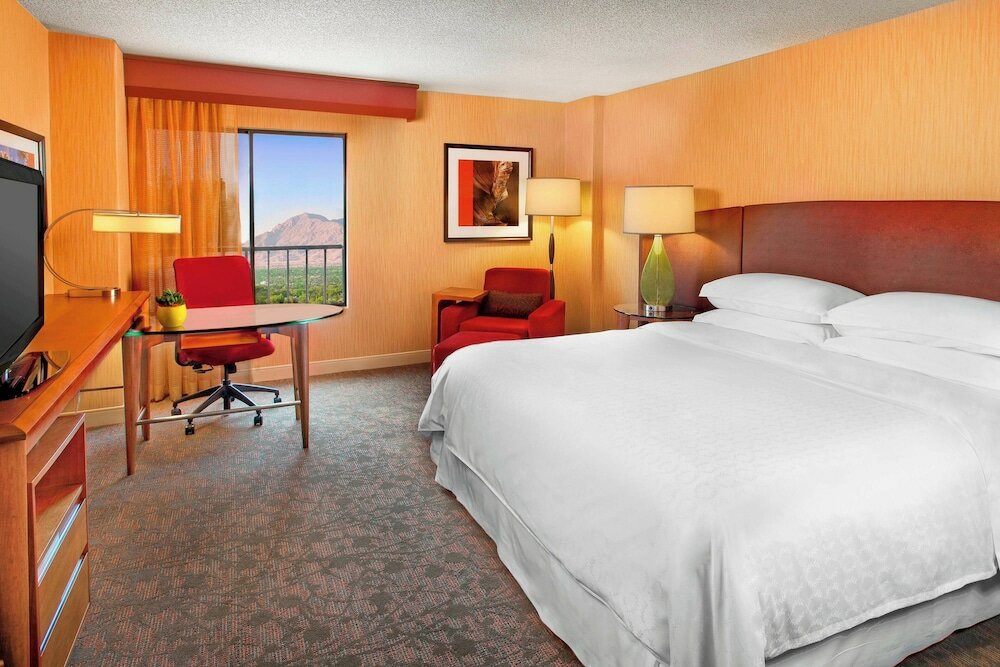 Фото Sheraton Albuquerque Airport Hotel
