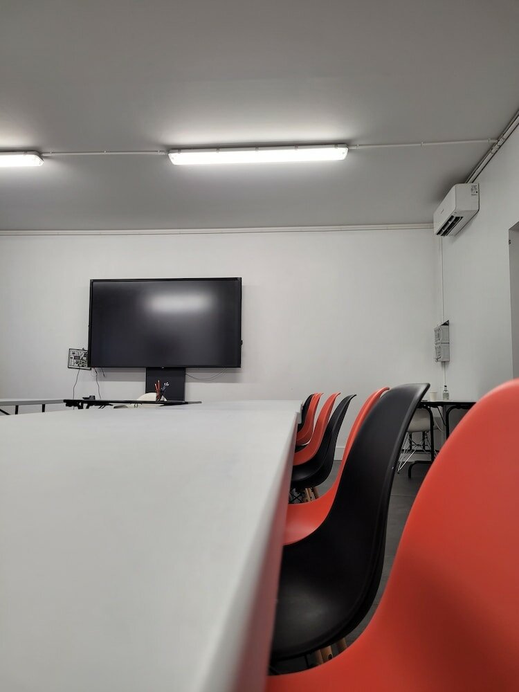 Фото Hotel Le Renard Châlons-en-Champagne