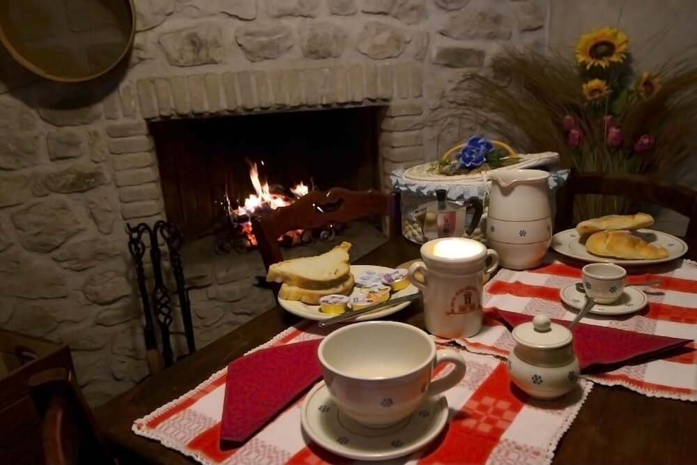 Фото Robur Marsorum Albergo Diffuso