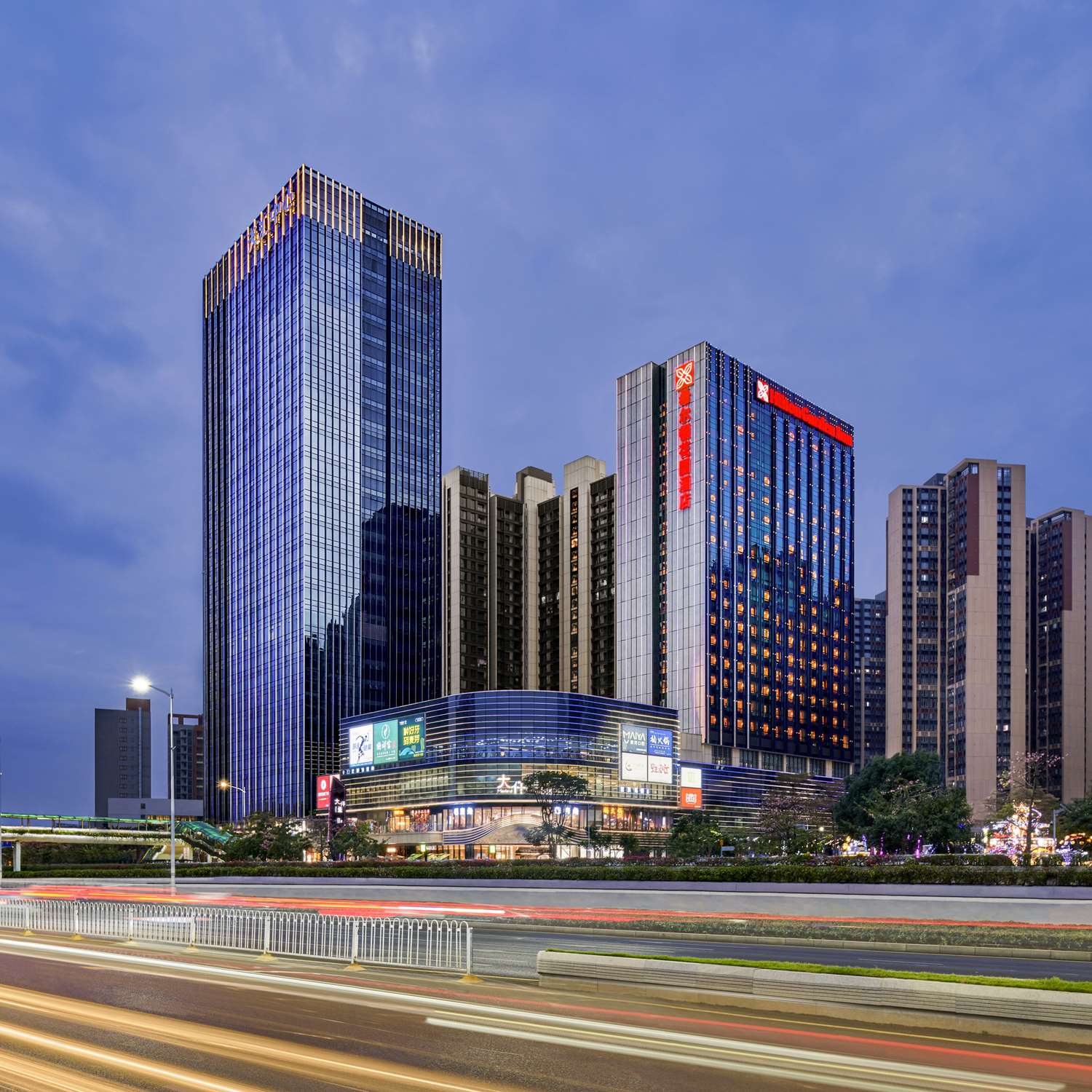 Фото Hilton Garden Inn Shenzhen Guangming