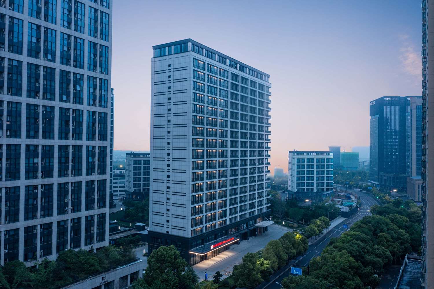 Фото Hilton Garden Inn Hangzhou Xiaoshan