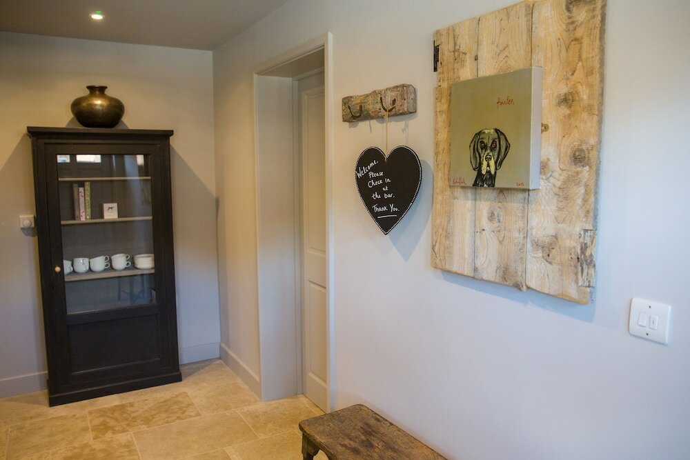 Фото The Pointer