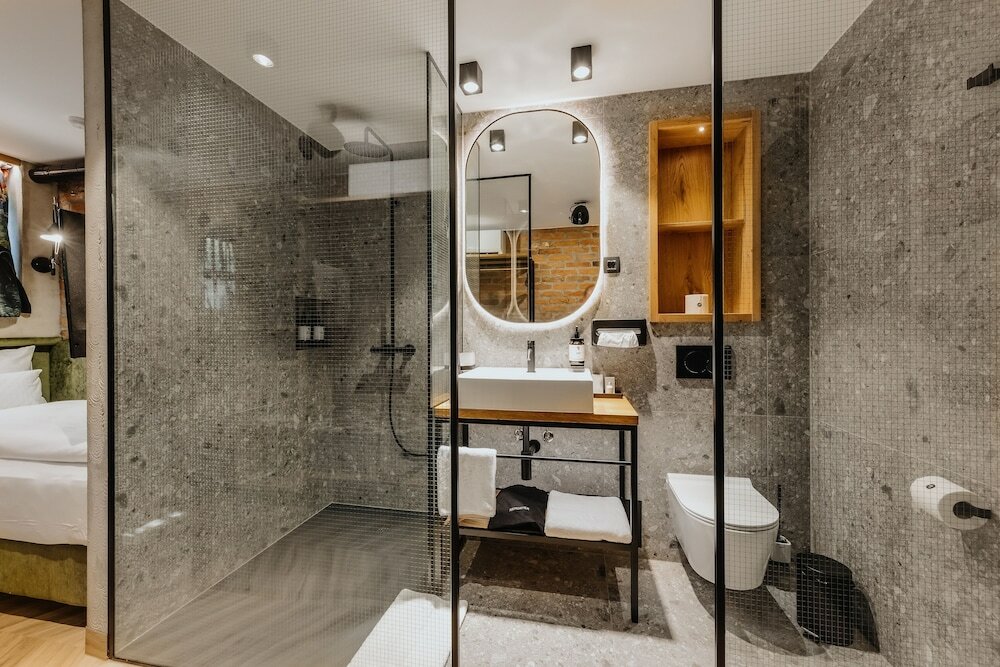 Фото One66 Hotel