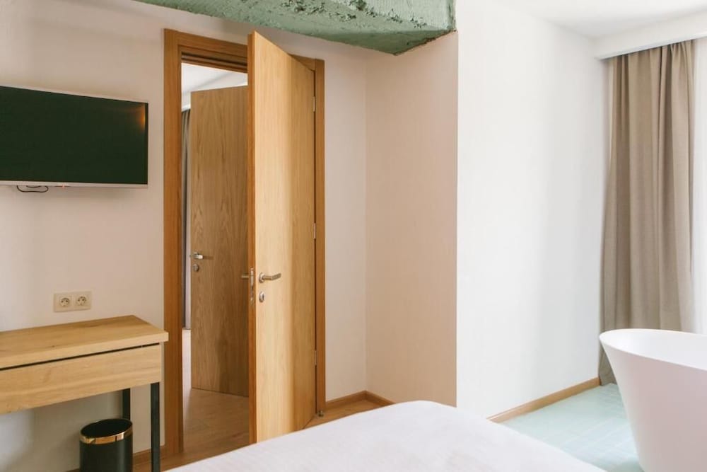 Фото Intourist Kazbegi