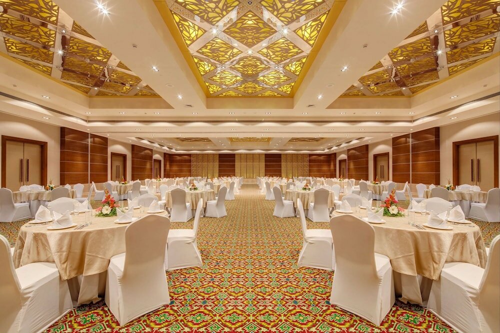 Фото Balaji Sarovar Premiere Solapur