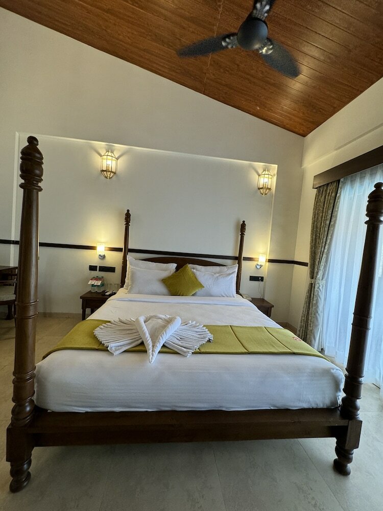 Фото Mastiff Grand La Villae Resort