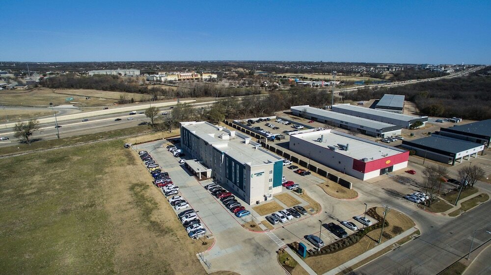 Фото WoodSpring Suites Dallas Plano Central Legacy Drive