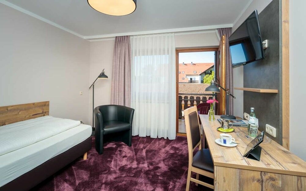 Фото Hotel Gasthof Pockinger Hof