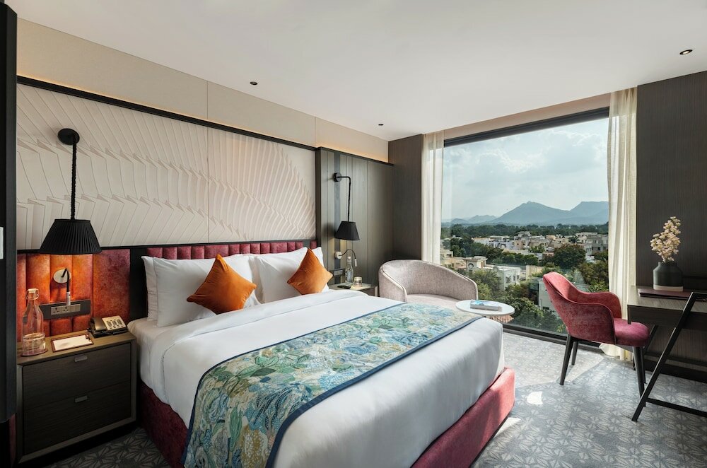 Фото Parallel Hotel