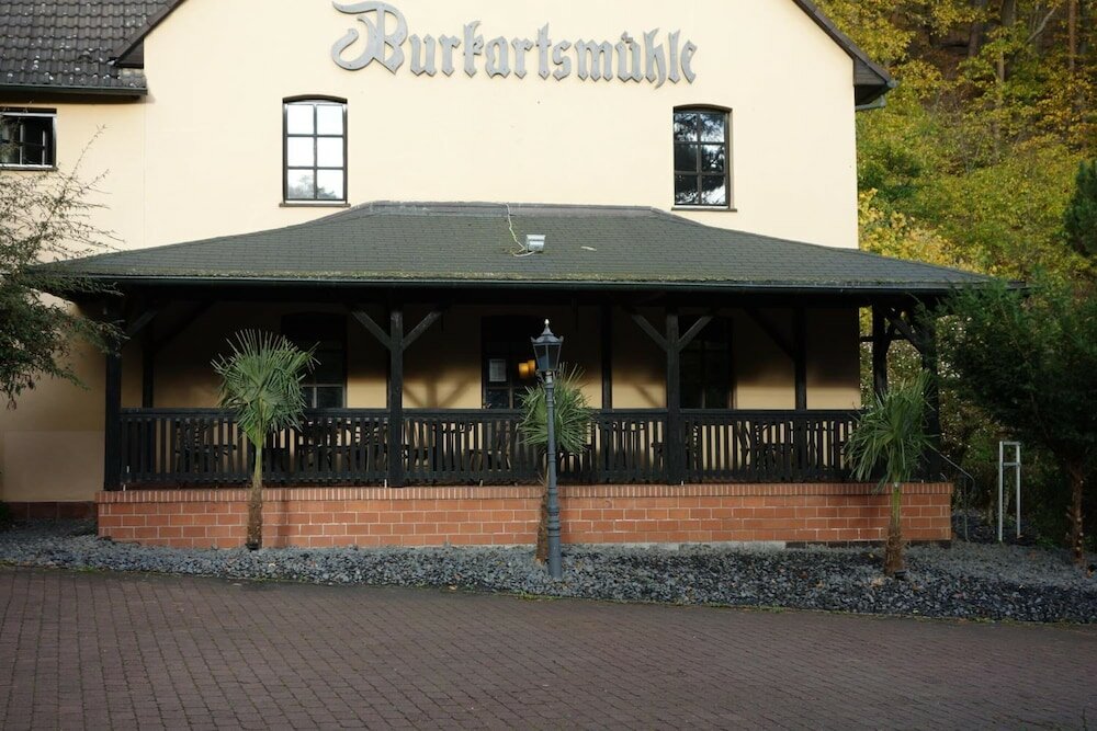 Фото Landhotel Burkartsmühle