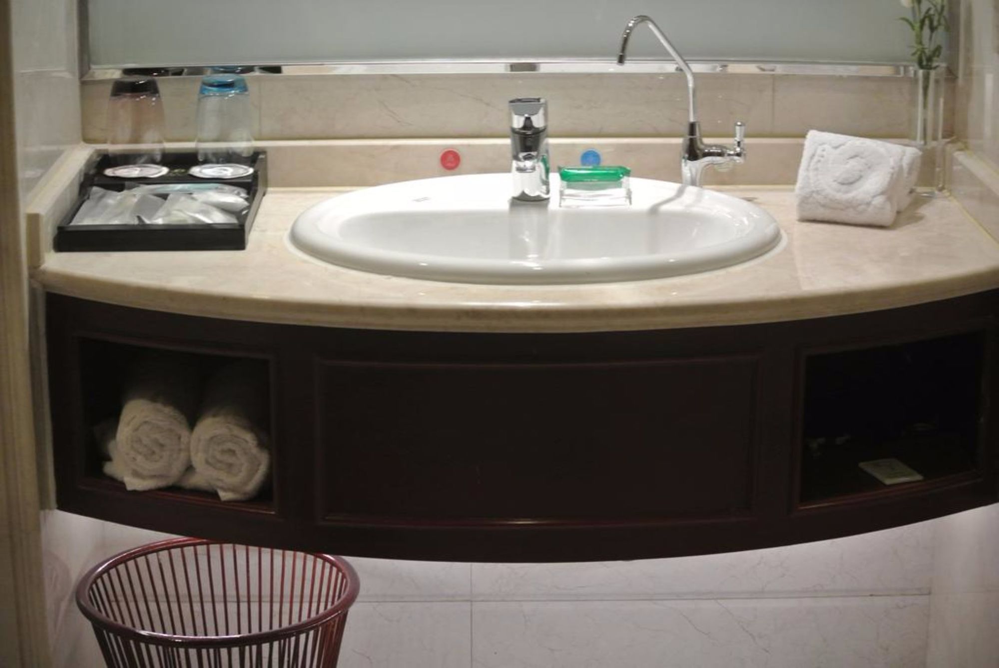 Фото Qingdao Huaxi Hotel