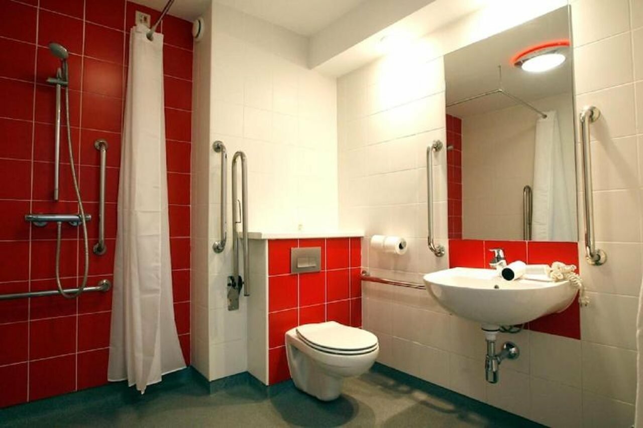 Фото Travelodge Madrid Torrelaguna