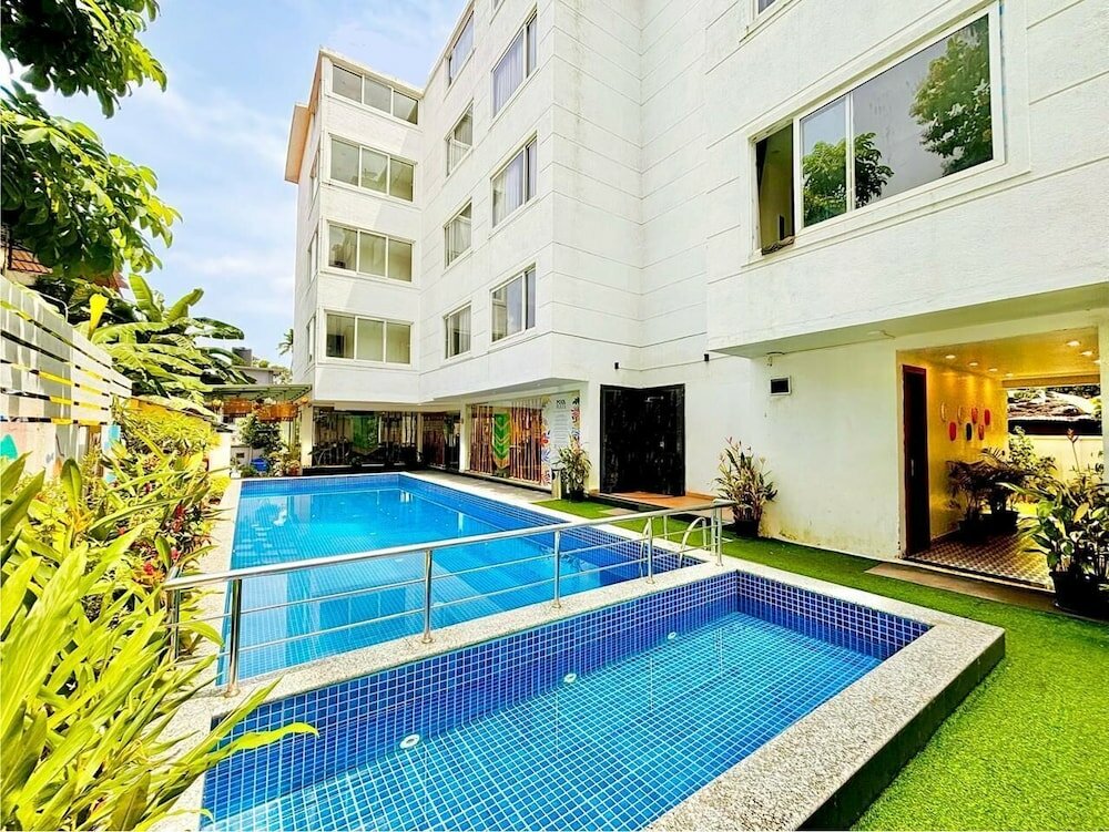 Фото отеля 1