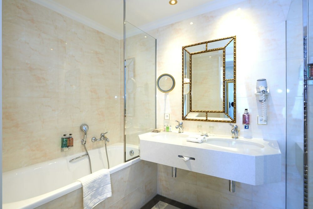 Фото Stanhope Hotel Brussels by Thon Hotels