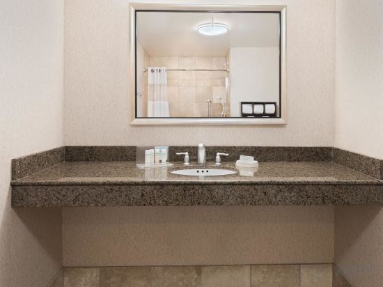 Фото Hampton Inn & Suites Buffalo Downtown