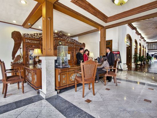 Фото Kusuma Sahid Prince Hotel