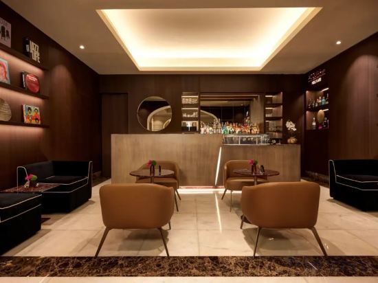 Фото The First Roma Arte