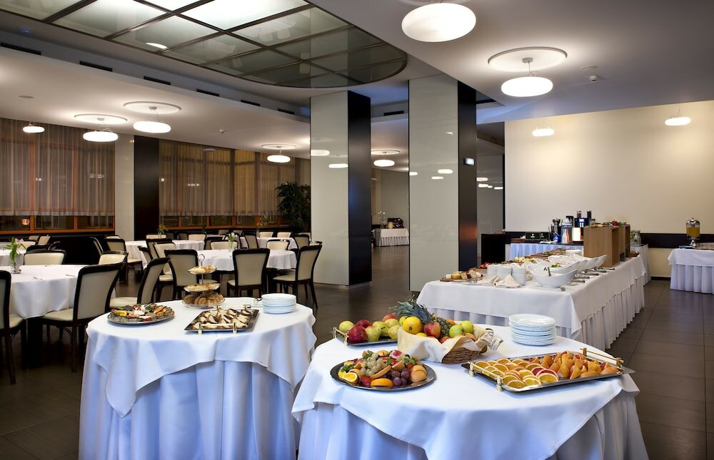 Фото Hotel Tatra