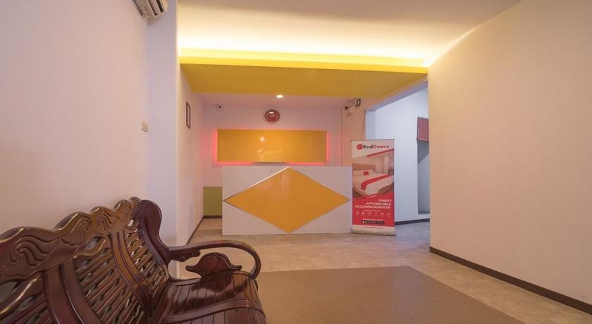 Фото RedDoorz near ITC Mangga Dua