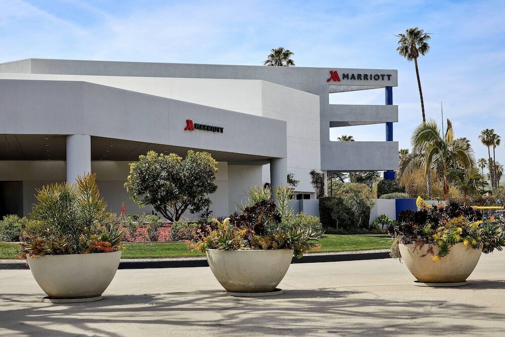 Фото Ventura Beach Marriott