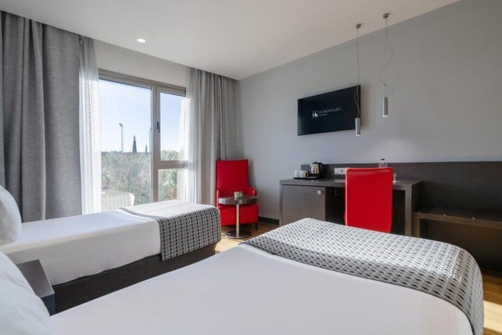 Фото Hotel Eurostars Arenas de Pinto