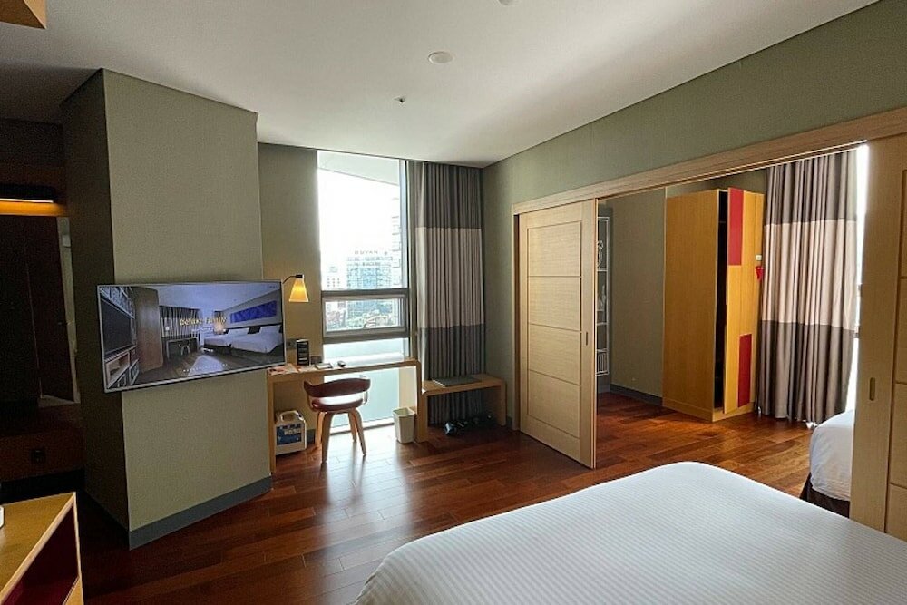 Фото Ibis Ambassador Busan City Centre