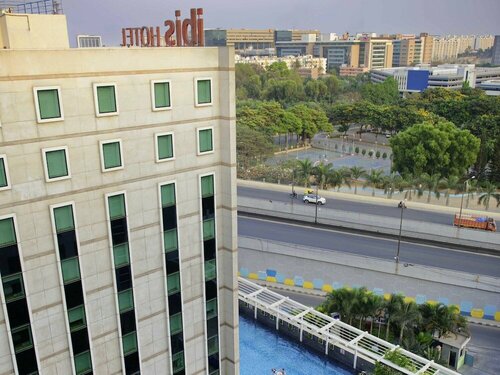 Внешний вид отеля Novotel Bengaluru Outer Ring Road в Бангалоре, фото 3