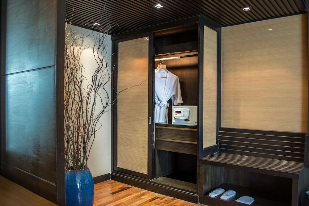 Фото A-One Pattaya Beach Resort