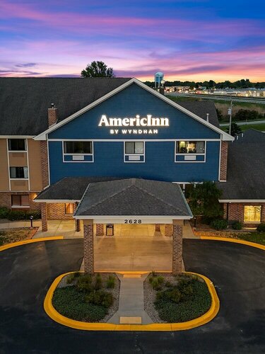 Гостиница AmericInn by Wyndham Green Bay East в Грин Бэй