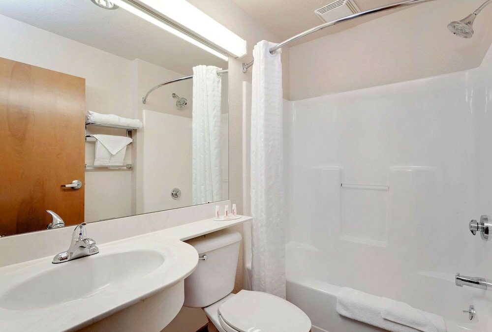 Фото Microtel Inn & Suites by Wyndham Wellsville