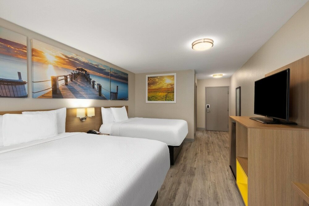 Фото Days Inn by Wyndham Lincoln