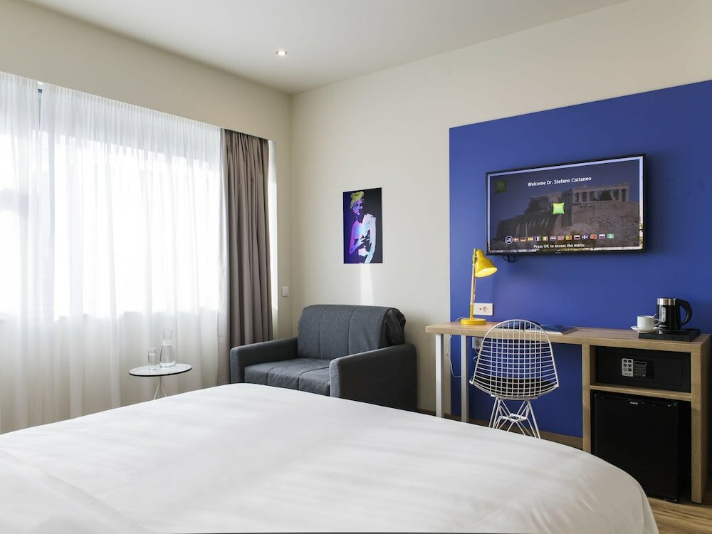 Фото Ibis Styles Athens Routes